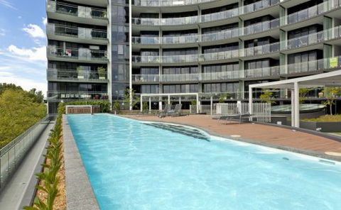 Astra Apartments Canberra - Accommodation Gladstone 5