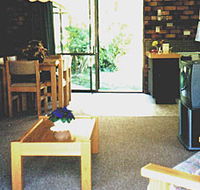Falls Forest Retreat - Accommodation Gladstone