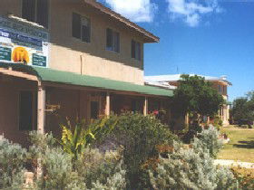Cervantes Lodge - Pinnacles Beach Backpackers - Accommodation Gladstone 0