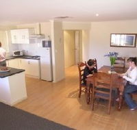 Copper Cove Holiday Villas - Accommodation Gladstone