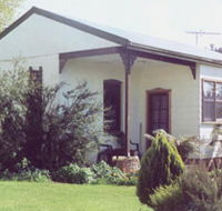 Elmstead Cottages - Accommodation Gladstone