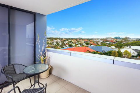 Apartments Downtown - Accommodation Gladstone 3