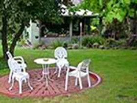 Debs' B & B - Accommodation Gladstone 0