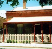 Adelaide Parklands City Townhouse - Accommodation Gladstone