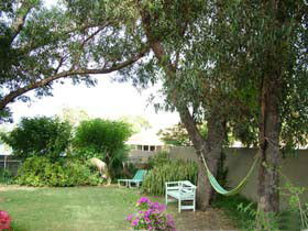 The Beach House - Accommodation Gladstone 0