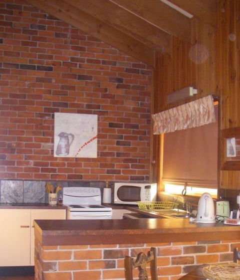Szephora House - Accommodation Gladstone 3