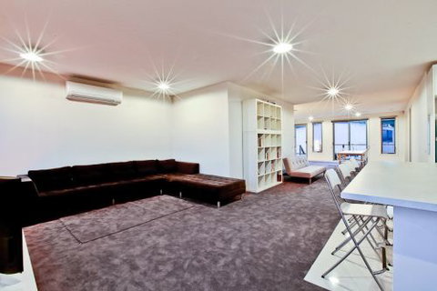 MORNINGTON PENINSULA ACCOMMODATION BEACH HOUSE - Accommodation Gladstone 2