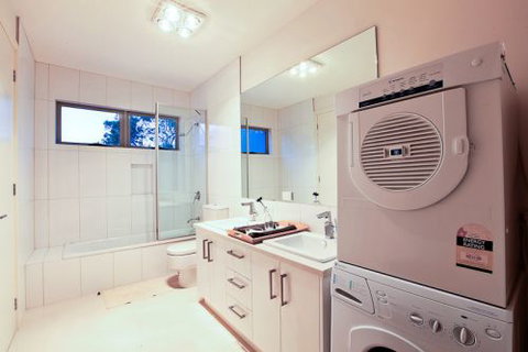 MORNINGTON PENINSULA ACCOMMODATION BEACH HOUSE - Accommodation Gladstone 4