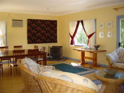 Euroka Homestead And Farm Cottage - Accommodation Gladstone 0