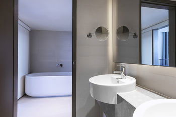 Hyatt Regency Sydney - Accommodation Gladstone 13