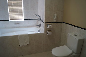 The Grace Hotel - Accommodation Gladstone 55