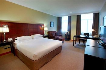The Grace Hotel - Accommodation Gladstone 14