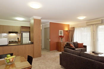 Ringwood Royale - Accommodation Gladstone 19