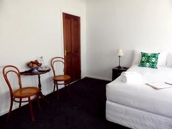 The Bronte Boutique Hotel - Accommodation Gladstone 8