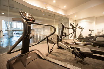 Pullman Quay Grand Sydney Harbour - Accommodation Gladstone 5
