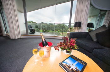 Pullman Quay Grand Sydney Harbour - Accommodation Gladstone 8