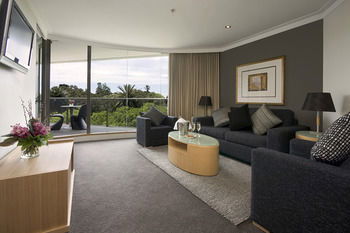Pullman Quay Grand Sydney Harbour - Accommodation Gladstone 15