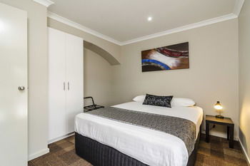 Parkville Place - Accommodation Gladstone 20