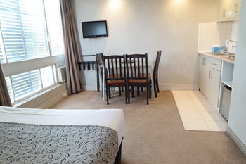 Parkville Place - Accommodation Gladstone 24