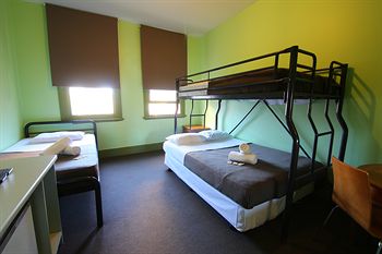 Sydney Central Inn - Hostel - Accommodation Gladstone 3