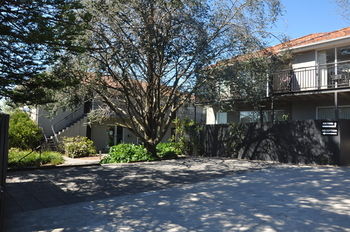 Buckingham International Serviced Apartments - Accommodation Gladstone 1