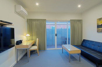Buckingham International Serviced Apartments - Accommodation Gladstone 17