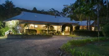 Noosa Valley Manor B&B Retreat - Accommodation Gladstone 0