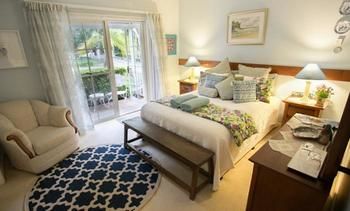 Noosa Valley Manor B&B Retreat - Accommodation Gladstone 1