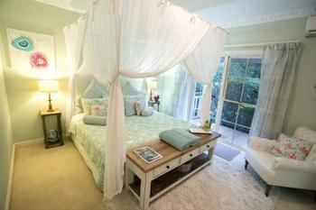 Noosa Valley Manor B&B Retreat - Accommodation Gladstone 7