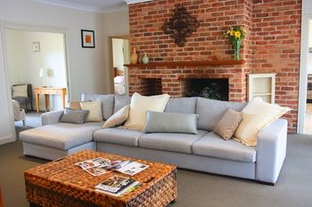 Pokolbin Village - Accommodation Gladstone 39