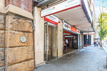 BreakFree On Clarence - Accommodation Gladstone 1