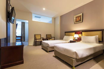 BreakFree On Clarence - Accommodation Gladstone 13