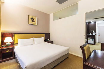 BreakFree On Clarence - Accommodation Gladstone 14