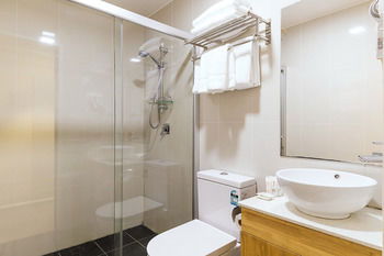 BreakFree On Clarence - Accommodation Gladstone 25