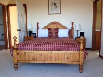 Valley Of The Waters B&B - Accommodation Gladstone 9