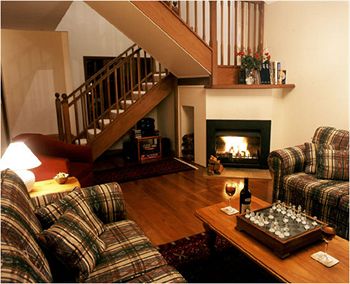 Valley Of The Waters B&B - Accommodation Gladstone 2