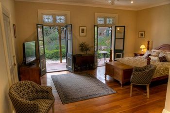 Tizzana Winery Bed & Breakfast - Accommodation Gladstone 13