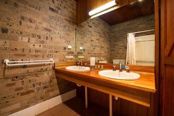 Macquarie Inn - Accommodation Gladstone 35