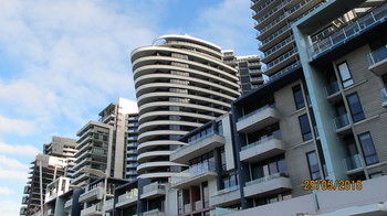 Apartments Melbourne Domain - Docklands - Accommodation Gladstone 6
