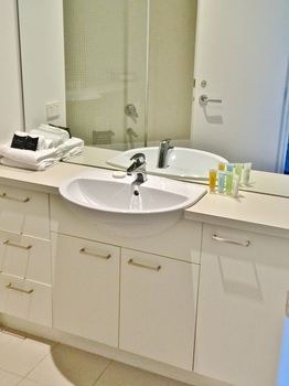 Apartments Melbourne Domain - Docklands - Accommodation Gladstone 9