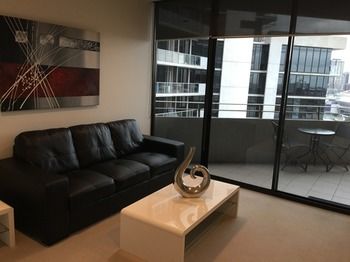 Apartments Melbourne Domain - Docklands - Accommodation Gladstone 19