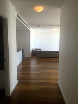 Apartments Melbourne Domain - Docklands - Accommodation Gladstone 21