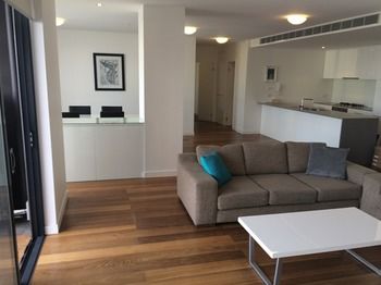 Apartments Melbourne Domain - Docklands - Accommodation Gladstone 23