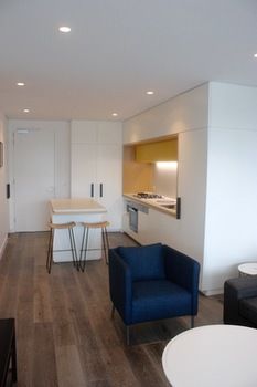 Apartments Melbourne Domain - Docklands - Accommodation Gladstone 50