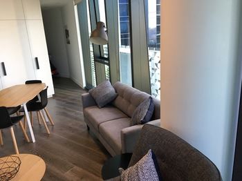 Apartments Melbourne Domain - Docklands - Accommodation Gladstone 55