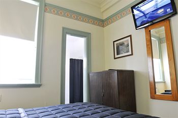 Calga NSW Accommodation Gladstone