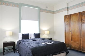 Hotel Gosford - Accommodation Gladstone 5
