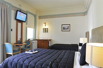 Hotel Gosford - Accommodation Gladstone 9