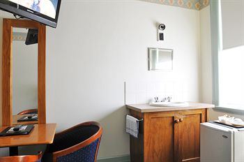 Hotel Gosford - Accommodation Gladstone 20