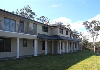 Riverside Oaks Golf Resort - Accommodation Gladstone 4